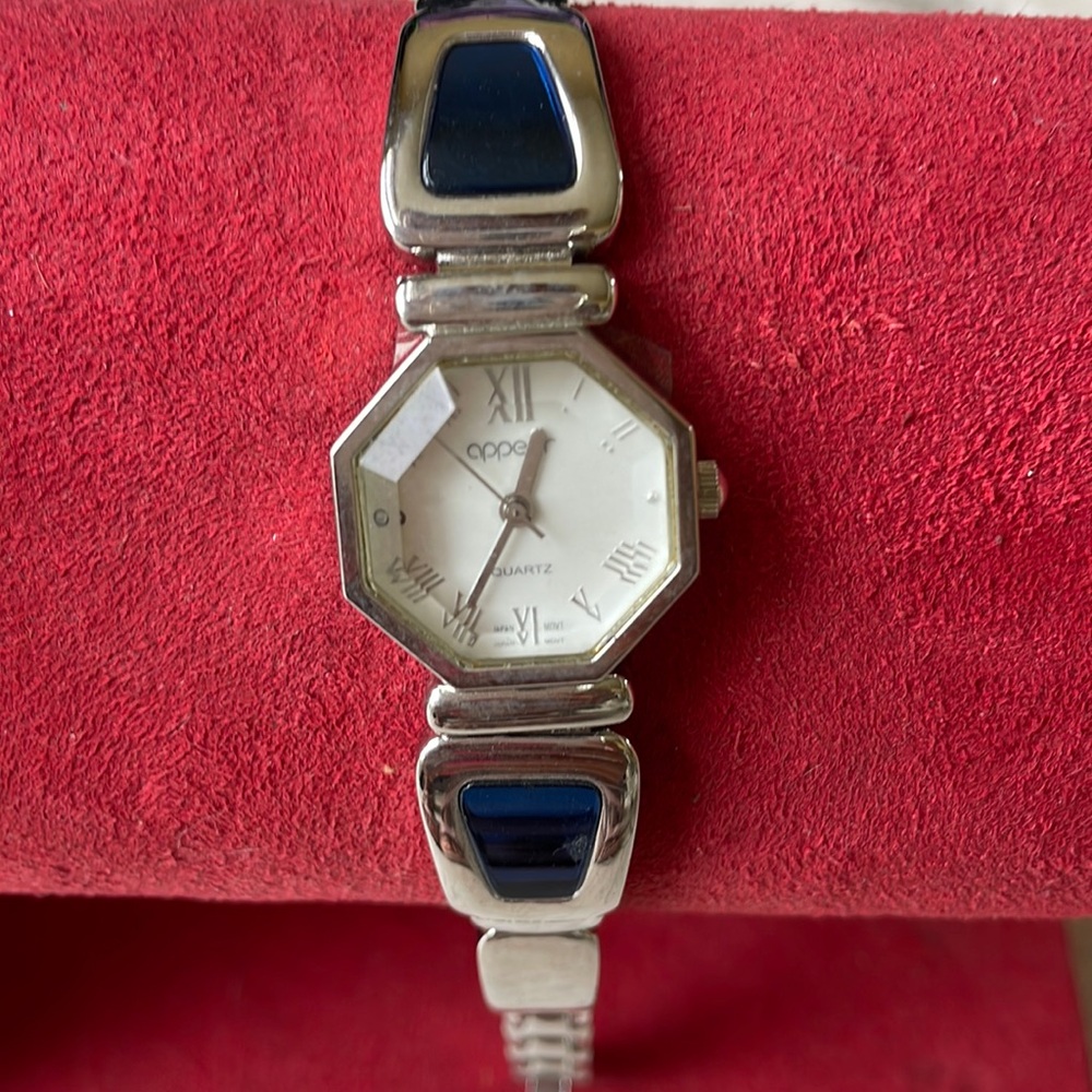 Appear Women Fashion quartz watch
